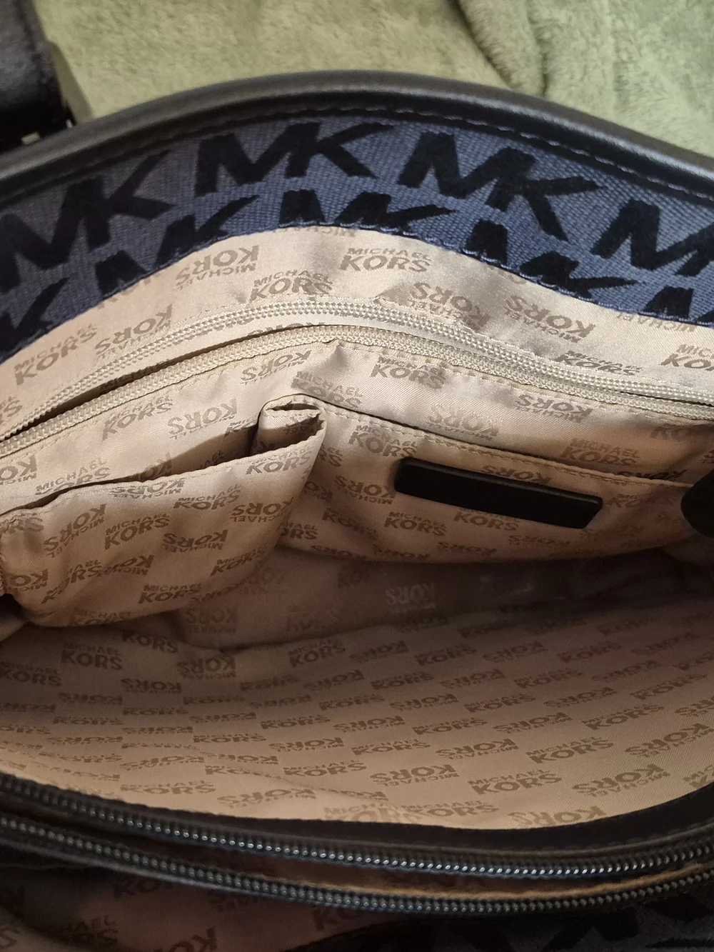 Michael Kors Jet Set MK Signature Tote In Navy Blue.
